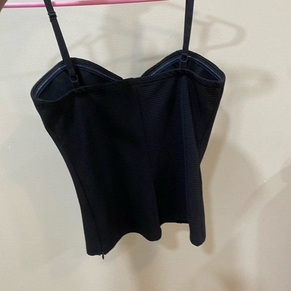 GUESS top - Picture 2 of 3